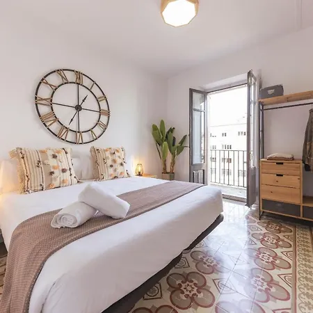 Bravissimo Rambla River View Apartment
