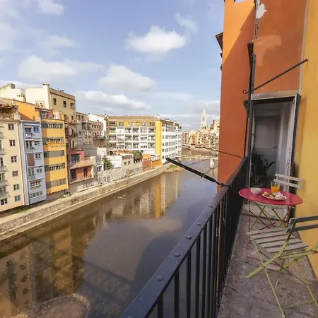 Bravissimo Rambla River View Apartment